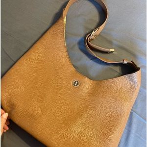Tory Burch tan bucket bag